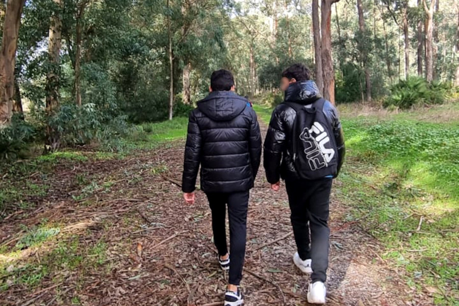 El Parque Natural de Doñana recibe a jóvenes del centro ‘Odiel’ para llevar a cabo acciones de reforestación