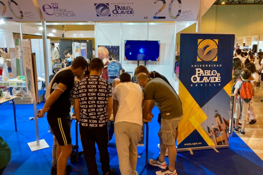 Los menores atendidos en el centro ‘El Limonar’ de Alcalá de Guadaíra (Sevilla) asisten a la Feria de la Ciencia. Fundación Diagrama. Andalucía 2022.