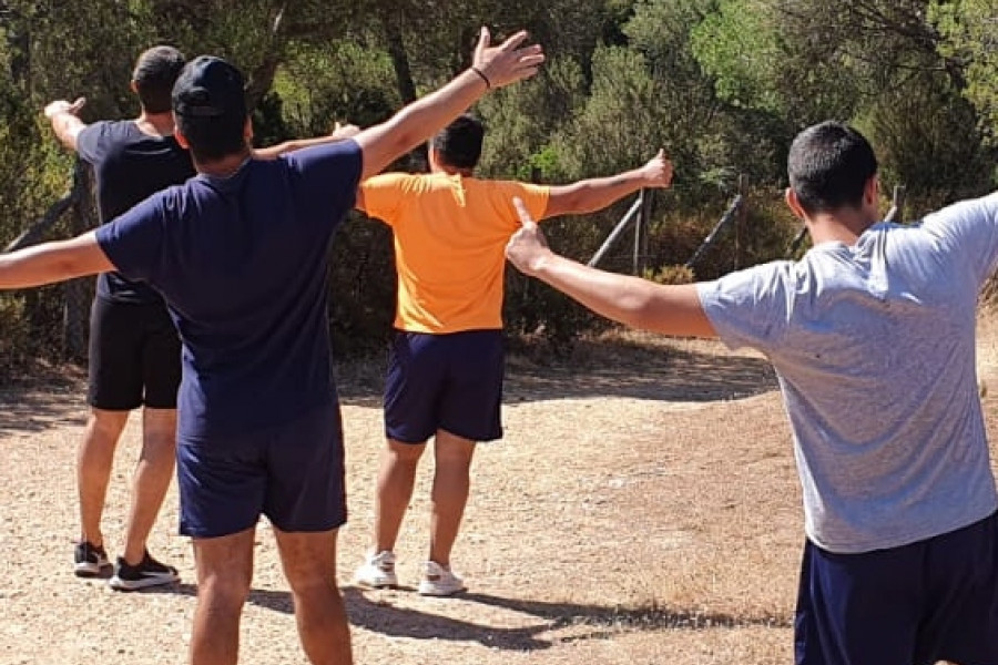 Los menores atendidos en el centro ‘Odiel’ de Huelva realizan dos rutas senderistas por el litoral de la provincia. Fundación Diagrama. Andalucía 2020.