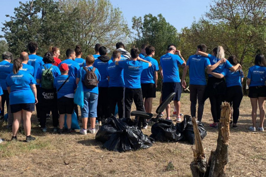 Los menores atendidos en los centros ‘Montefiz’, ‘Monteledo’ y ‘Montealegre’ de Ourense realizan una yincana medioambiental en el río Lonia. Fundación Diagrama. Galicia 2019. 