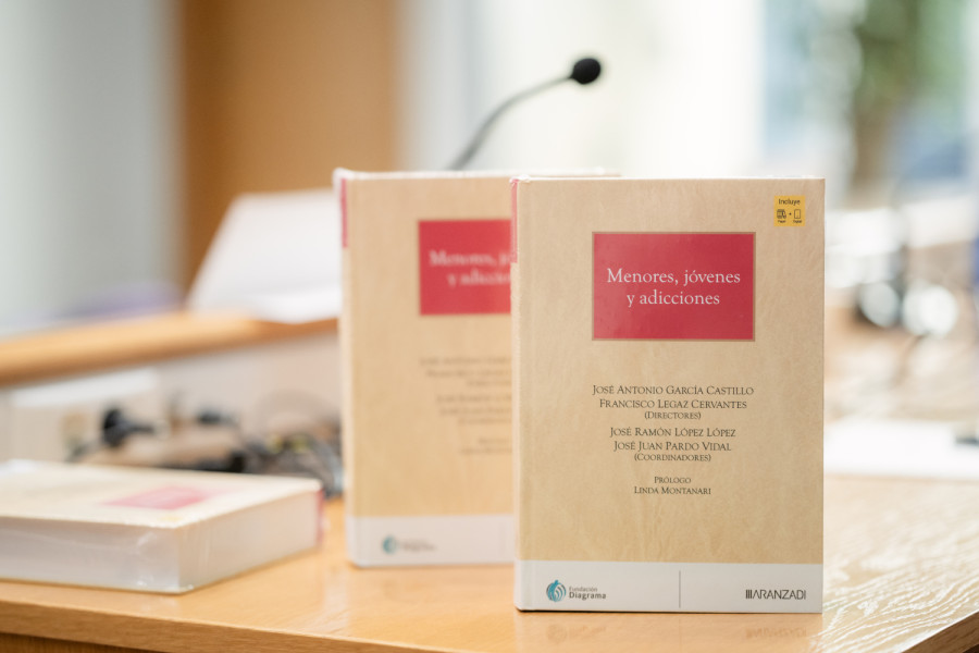 El libro ‘Menores, jóvenes y adicciones’ se presenta en el Colegio Oficial de Psicología de la Comunitat Valenciana