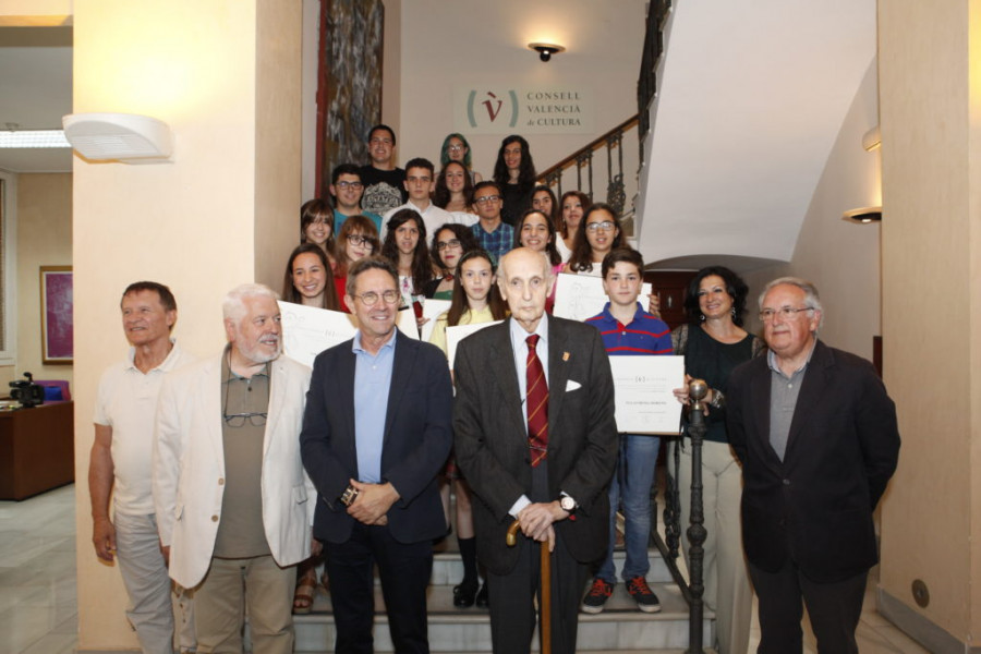 La XI edición del concurso literario del Consell Valencià de Cultura reconoce a una joven del centro ‘Mariano Ribera’