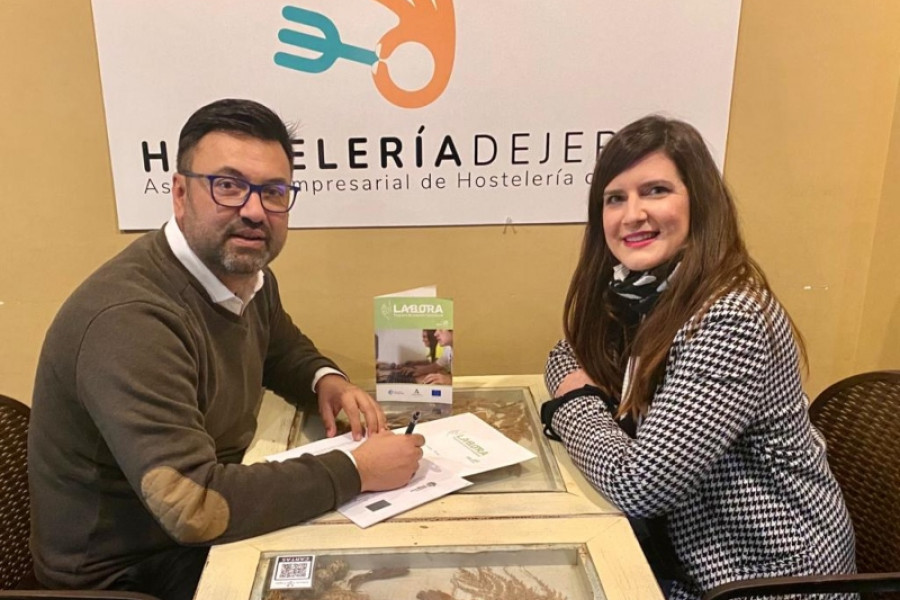 El Programa de Inserción Labora de Cádiz firma un acuerdo de colaboración con la Asociación Empresarial de Hostelería de Jerez. Fundación Diagrama. Andalucía 2022.