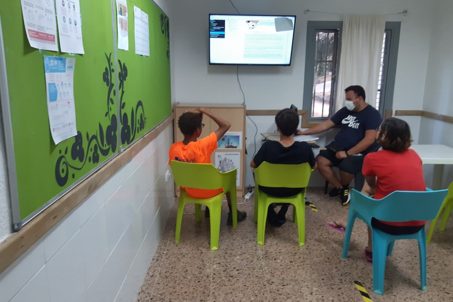 La residencia ‘Pi i Margall’ de Burjassot (Valencia) refuerza la prevención y sensibilización sobre el VIH de los jóvenes atendidos. Fundación Diagrama. Comunidad Valenciana 2020.