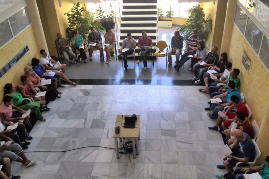 Los menores del centro ‘Las Lagunillas’ de Jaén participan en una tertulia literaria y musical
