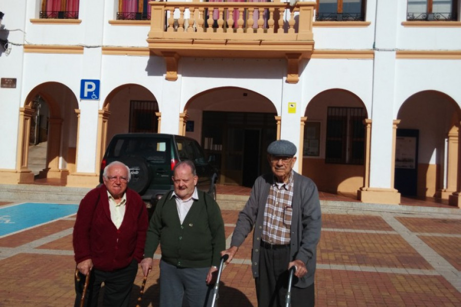 Las personas atendidas en la residencia ‘Nuestra Señora de Cortes’ de Alcaraz (Albacete) visitan el municipio de Bienservida. Fundación Diagrama. Castilla-La Mancha 2018. 